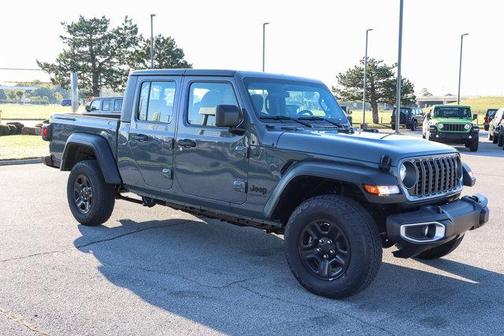 2025 Jeep Gladiator Sport