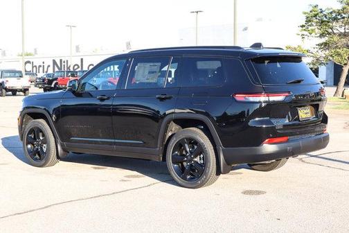 2025 Jeep Grand Cherokee L Laredo