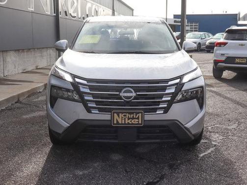 Brilliant Silver Metallic 2025 Nissan Rogue SV
