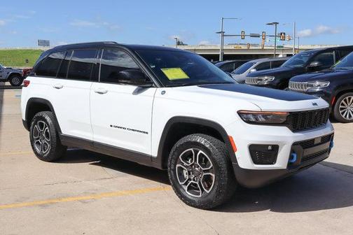 2022 Jeep Grand Cherokee 4xe Trailhawk