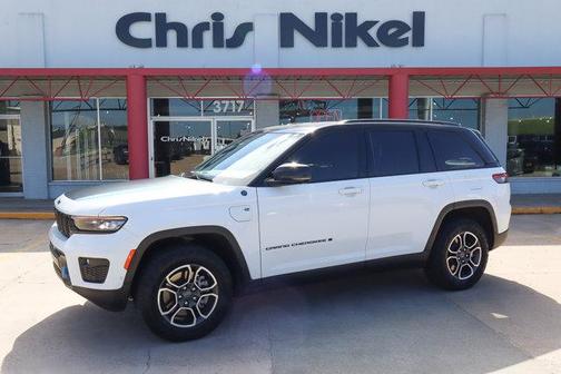2022 Jeep Grand Cherokee 4xe Trailhawk