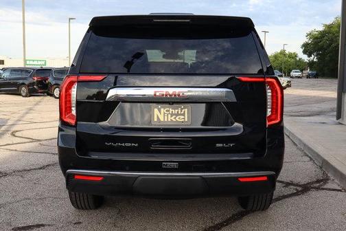2023 GMC Yukon SLT