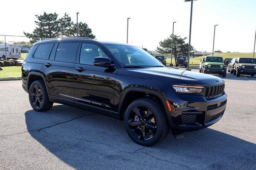 2025 Jeep Grand Cherokee L Laredo