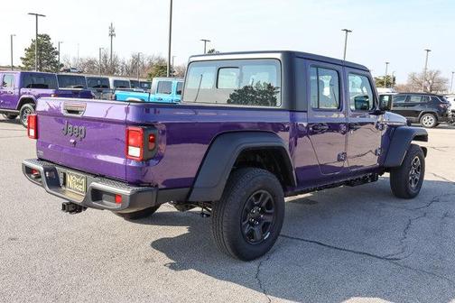 2026 Jeep Gladiator Sport