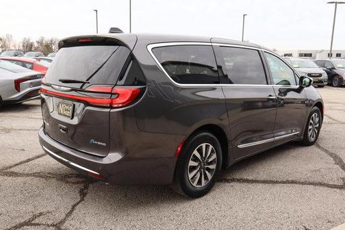 2023 Chrysler Pacifica Hybrid Limited