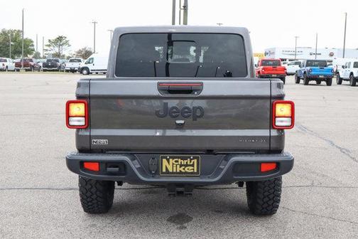 2025 Jeep Gladiator Sport