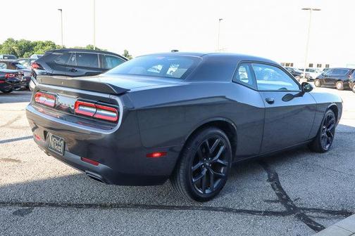 2022 Dodge Challenger SXT