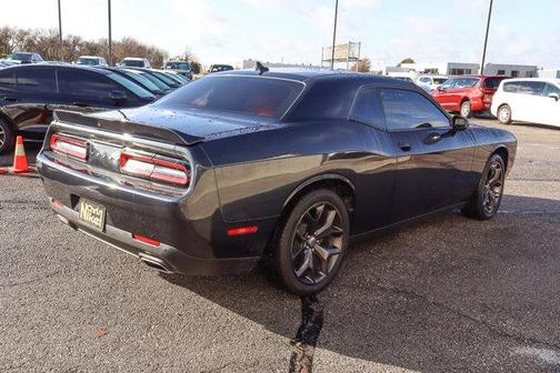 2018 Dodge Challenger SXT