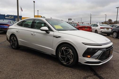 2024 Hyundai SONATA SEL