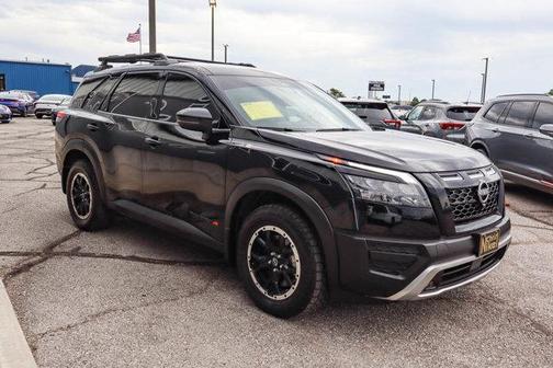 Black 2025 Nissan Pathfinder Rock Creek