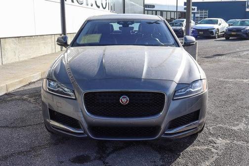 2020 Jaguar XF 30t Prestige
