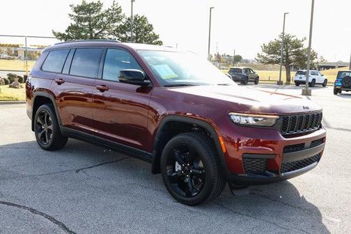 2025 Jeep Grand Cherokee L Laredo