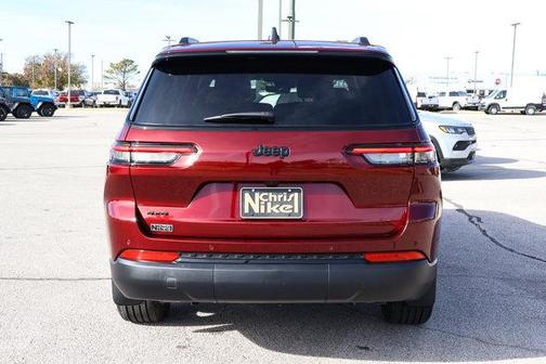 2025 Jeep Grand Cherokee L Laredo