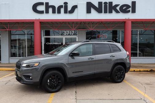 2023 Jeep Cherokee Altitude Lux