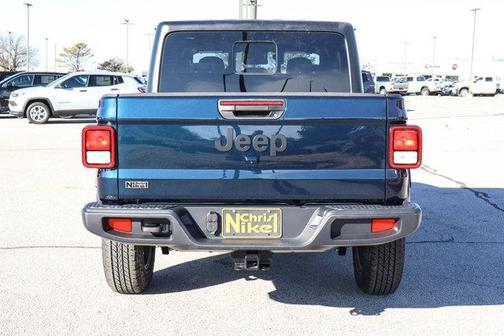 2025 Jeep Gladiator Sport