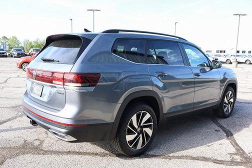 2024 Volkswagen Atlas 2.0T SE