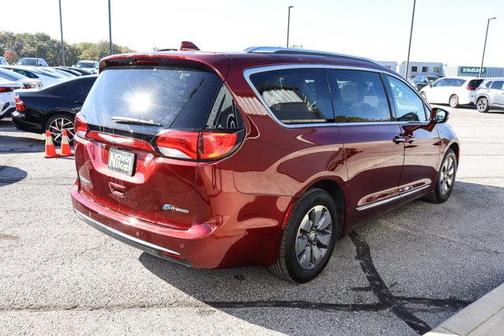 2018 Chrysler Pacifica Hybrid Limited