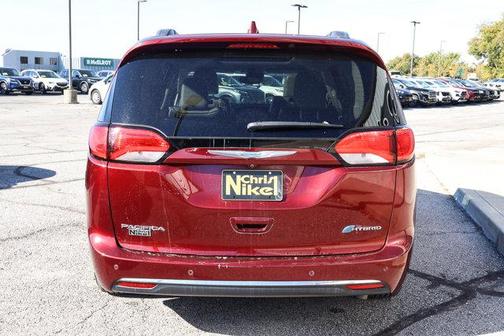 2018 Chrysler Pacifica Hybrid Limited