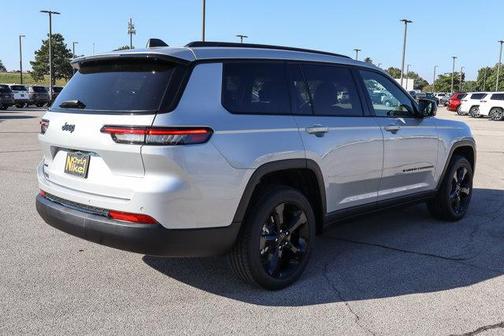 2025 Jeep Grand Cherokee L Laredo