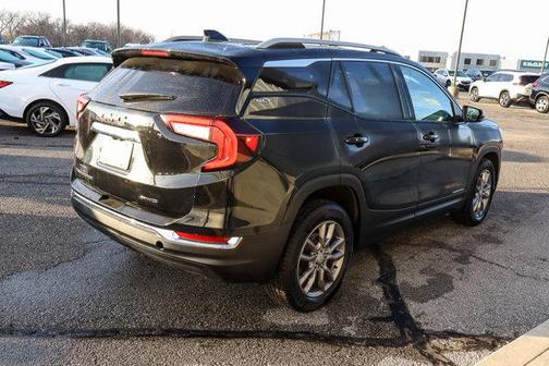 2024 GMC Terrain SLT