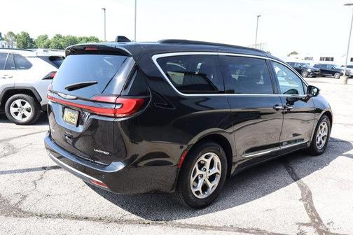 2023 Chrysler Pacifica Limited