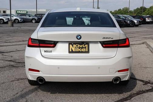 2024 BMW 330e 330e