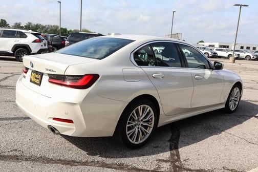2024 BMW 330e 330e