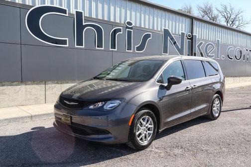 2023 Chrysler Voyager LX