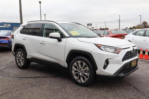 2020 Toyota RAV4 XLE Premium
