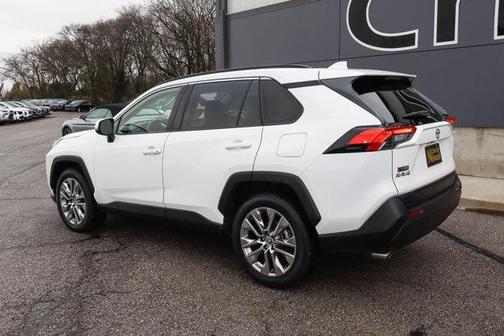 2020 Toyota RAV4 XLE Premium