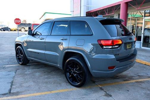 2022 Jeep Grand Cherokee WK Laredo