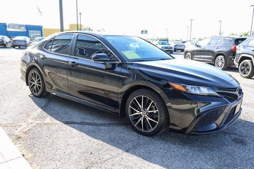 2023 Toyota Camry SE
