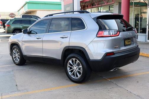 2022 Jeep Cherokee Latitude Lux