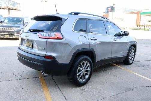 2022 Jeep Cherokee Latitude Lux