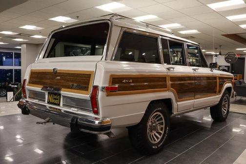 1987 Jeep Grand Wagoneer 4WD