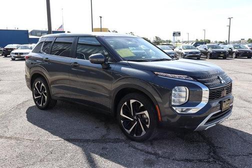 2024 Mitsubishi Outlander SE Black Edition