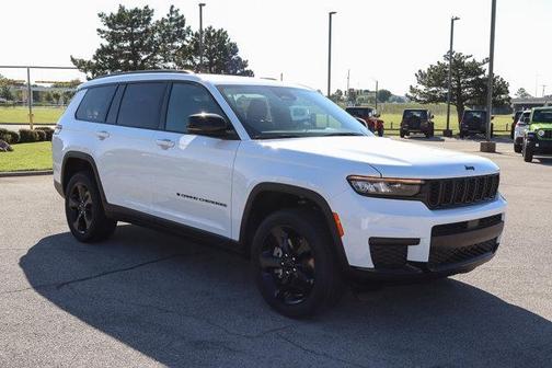 2025 Jeep Grand Cherokee L Laredo