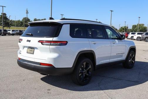 2025 Jeep Grand Cherokee L Laredo