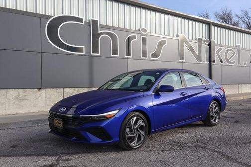 2025 Hyundai ELANTRA SEL Convenience