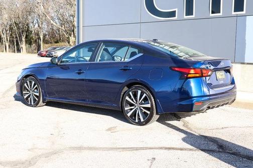 2022 Nissan Altima 2.5 SR