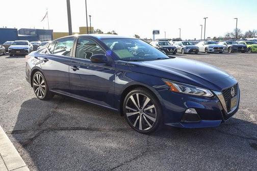2022 Nissan Altima 2.5 SR