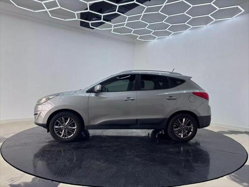 2015 Hyundai TUCSON SE
