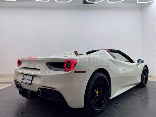 2018 Ferrari 488 Spider Base