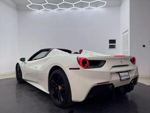 2018 Ferrari 488 Spider Base