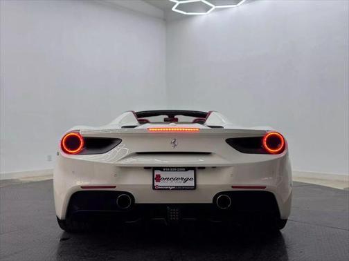 2018 Ferrari 488 Spider Base