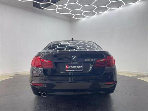 2014 BMW 528 528i Sedan 4D