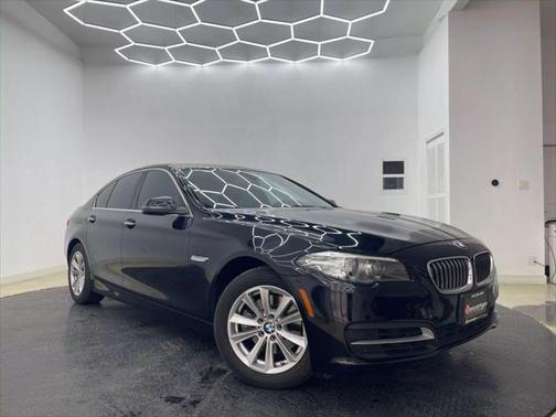 2014 BMW 528 528i Sedan 4D