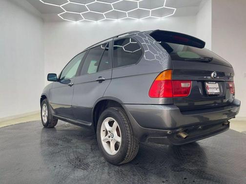 2003 BMW X5 3.0i