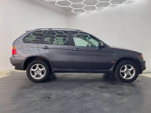 2003 BMW X5 3.0i