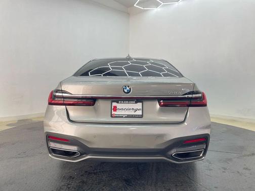 2020 BMW 740 740i Sedan 4D